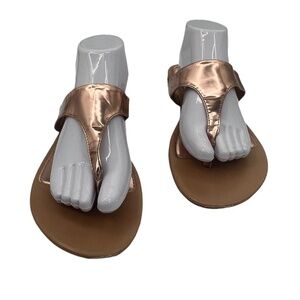 Hot In Hollywood Gold Thong Sandals Size 11 Wide Women's
